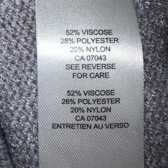 T Tahari V-Neck Sweater - Picture 10 of 11